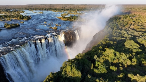 9 Day Luxury Victoria Falls and Maasai Mara Safari